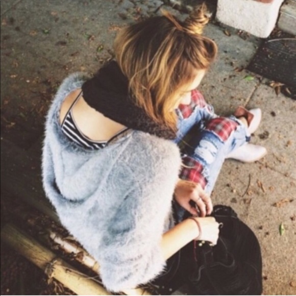 LF Paper Hearts Grey Fuzzy Sweater with Hood - Picture 1 of 4